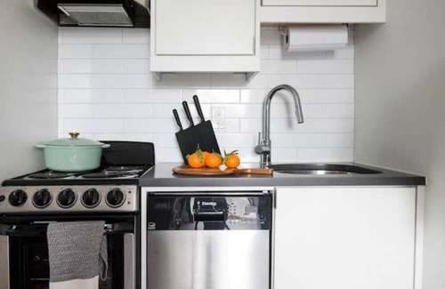 Virginia Highland Apartment | The Mando Near PonceCityMarket