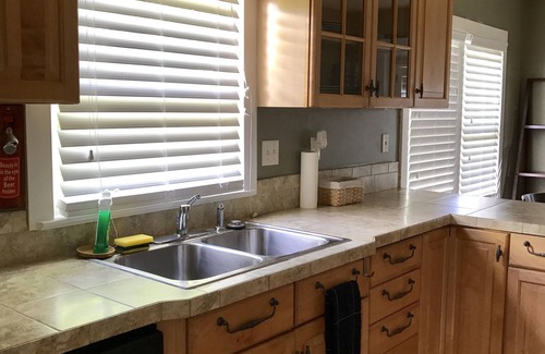 Parrot Cove House | The Mango Inn Bed & Breakfast