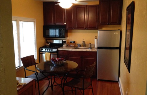 Parrot Cove House | The Mango Inn Bed & Breakfast