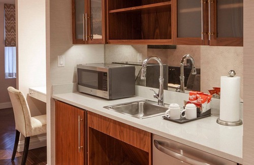 Central Park South Apartment | The Manhattan Club One Bedroom Suite Available Christmas Eve/December 23 to 26