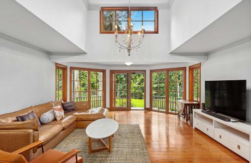 Holgate House | The Manor by Coast Hosting