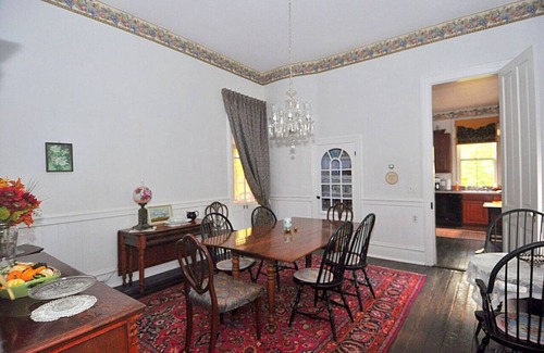 Berkeley Springs House | The Manor - historic mansion, covered porch, wifi, walk to everything, king bed