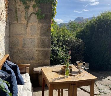 Basieda Villa | The Manor House