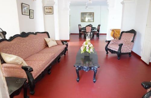 Rambukkana Bed & Breakfast | The Manor House Kegalle
