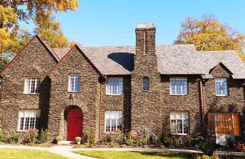 Harrisburg - Hershey Bed & Breakfast | The Manor on Front