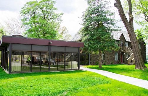 Harrisburg - Hershey Bed & Breakfast | The Manor on Front