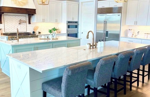Leander House | The Manor on Lake Travis