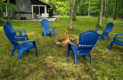 Harbor Springs House | The Maple House: Quiet Updated Home, Minutes to Premier Golf, Skiing, and Trails