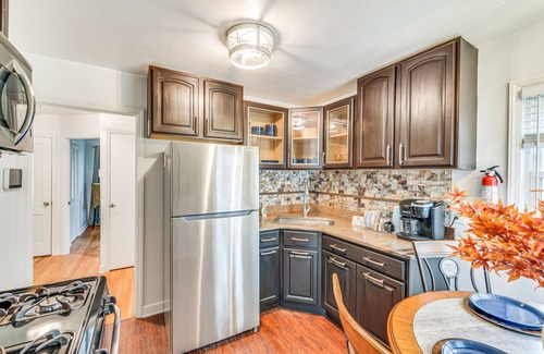 Maple Heights House | 'The Maple Tree' Home: 14 Mi to Downtown Cleveland