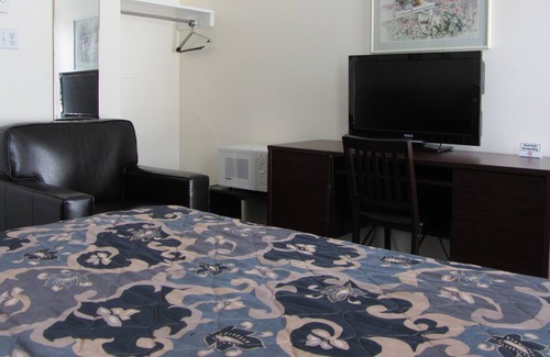 Port Elgin Hotel | The Maplewood Motel