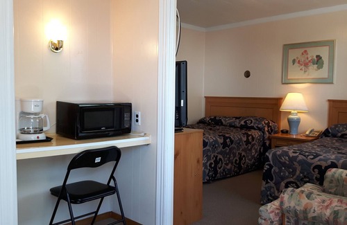 Port Elgin Hotel | The Maplewood Motel