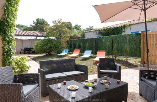 Ile-d'Aix Villa | The Marais Aixois for 13 people