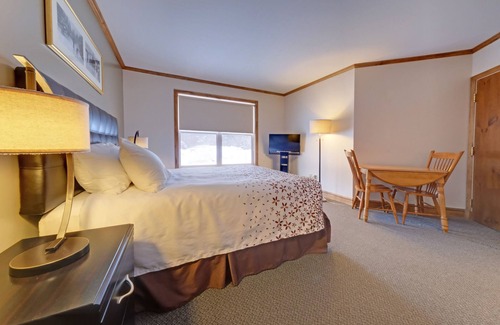 Steady Brook Hotel | The Marble Villa