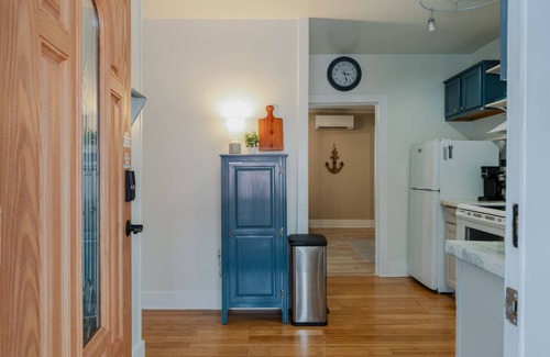 Lakeside Condo | The Marblehead Inn - Beacons