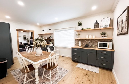 Low Moor Apartment | The Marigold Room- Room #3 Private Suite