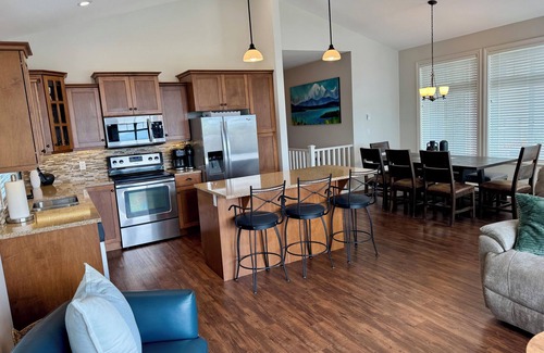 Okanagan-Similkameen Cottage | The Marina View Cottage