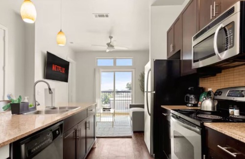 Arsenal Apartment | The Mariposa: Elegant 1BR Mid-Century Loft