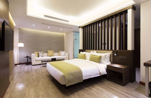 Legazpi Hotel | The Marison Hotel