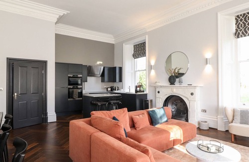 Newland Near Ulverston Cottage | THE MARY MAUDE SUITE STONE CROSS MANSION, with a garden in Ulverston