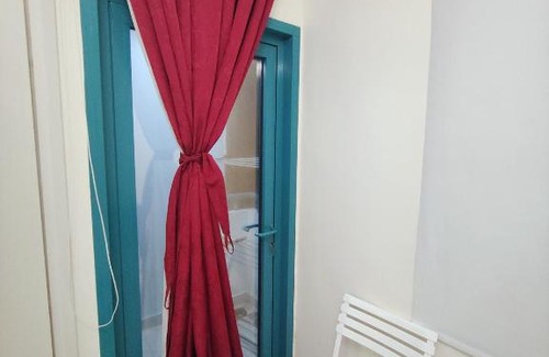 Al Zahiyah House | The Master 1, Couple should be married.