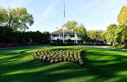 National Hills House | The Masters Cottage by Augusta National