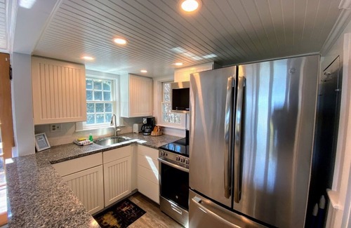 Provincetown Hotel | The Masthead Resort