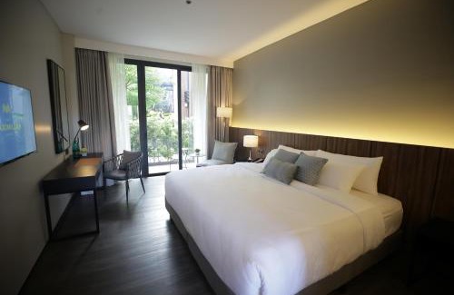 Cauayan Hotel | The Maximilian Hotel