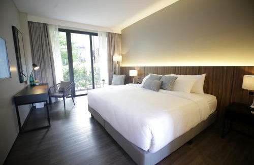 Cauayan Hotel | The Maximilian Hotel