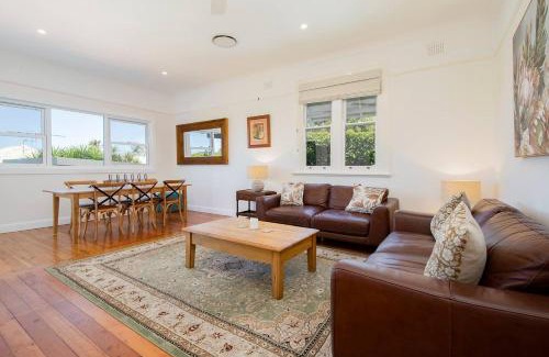 Mayfield House | The Mayfield Duo Timeless Escape with Granny Flat