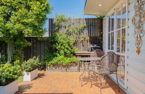 Mayfield House | The Mayfield Duo Timeless Escape with Granny Flat