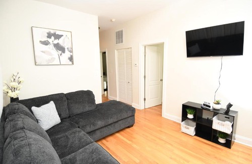 West Town Apartment | The McGees In BuckTown