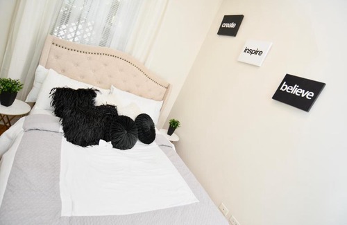West Town Apartment | The McGees In BuckTown
