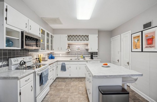 Eau Claire Condo | The Mckinley House 3 Bedroom Condo
