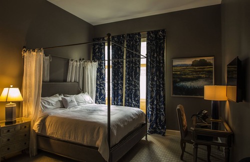 Fulton Hotel | The Meadows Hotel