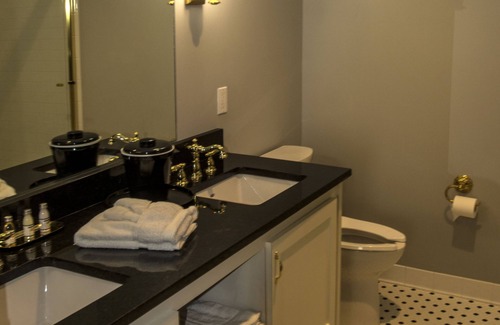 Fulton Hotel | The Meadows Hotel
