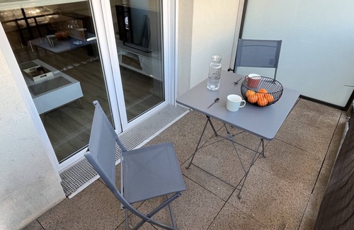 Meaux Apartment | The Meaux' sleeps. T2 . Parking/Wifi - Near Disney/PARIS