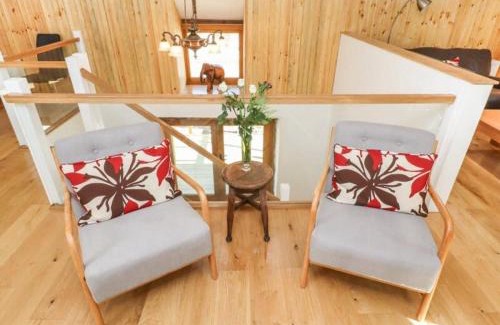 Yelverton House | The Meeting House