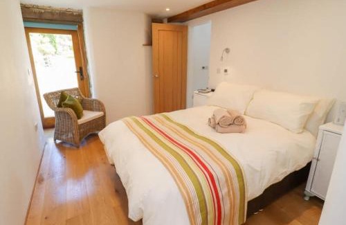 Yelverton House | The Meeting House