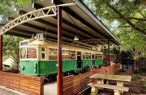 Cooran Cottage | The Melbourne Tram- Noosa Hinterland Farm Stay & Nature Retreat