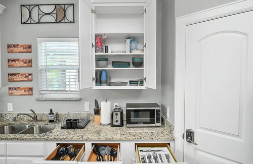 Southeast Houston Apartment | The Melanated Way, 2BR 2BA | NRG Med Center South