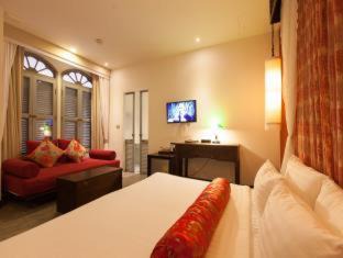 Old Phuket Town Hotel | The Memory at On On Hotel
