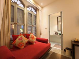 Old Phuket Town Hotel | The Memory at On On Hotel