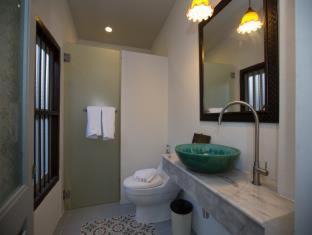 Old Phuket Town Hotel | The Memory at On On Hotel