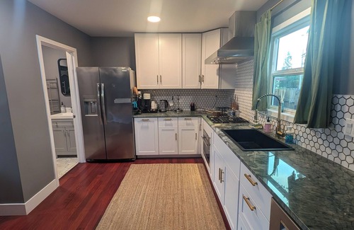 Allied Gardens House | The Menagerie - Privacy Close to the Beach