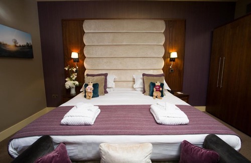 Mere Hotel | The Mere Golf Resort & Spa