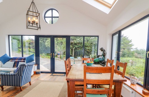 Maghery Cottage | THE MERMAID, pet friendly, with open fire in Dungloe, County Donegal