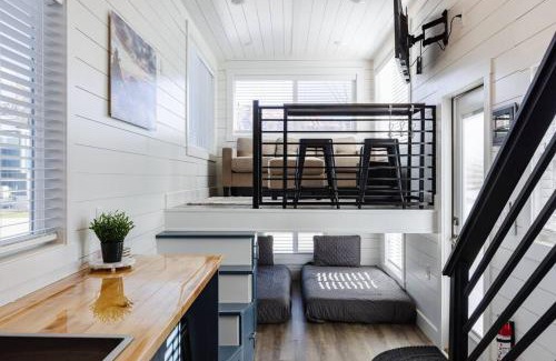 Apple Valley House | The Mesa Getaway