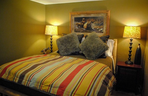 Palisades Bed & Breakfast | The Mesquite Cabin at Starlight Canyon Bed & Breakfast
