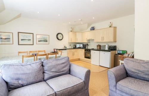 Newbridge Apartment | The Mews Flat