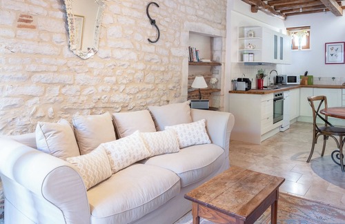 Puligny-Montrachet Apartment | The Mews, Puligny-Montrachet. Comfort, charm, cheerful, restored Barn, sleeps 2.